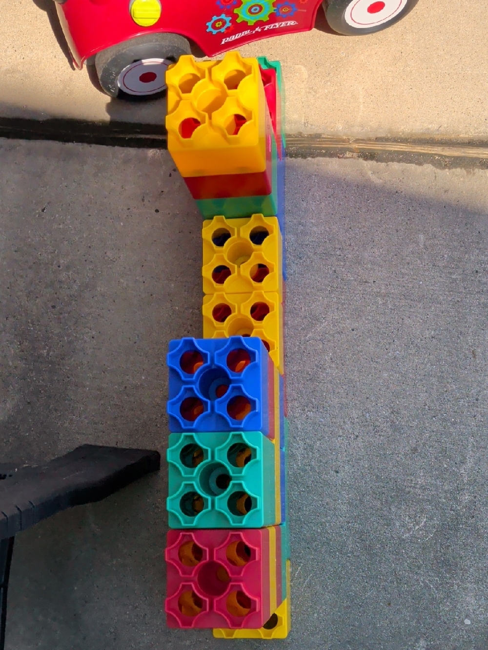 Colorful Building Block Set - Multicolor Stackable Kids Toy - Picture 4 of 4